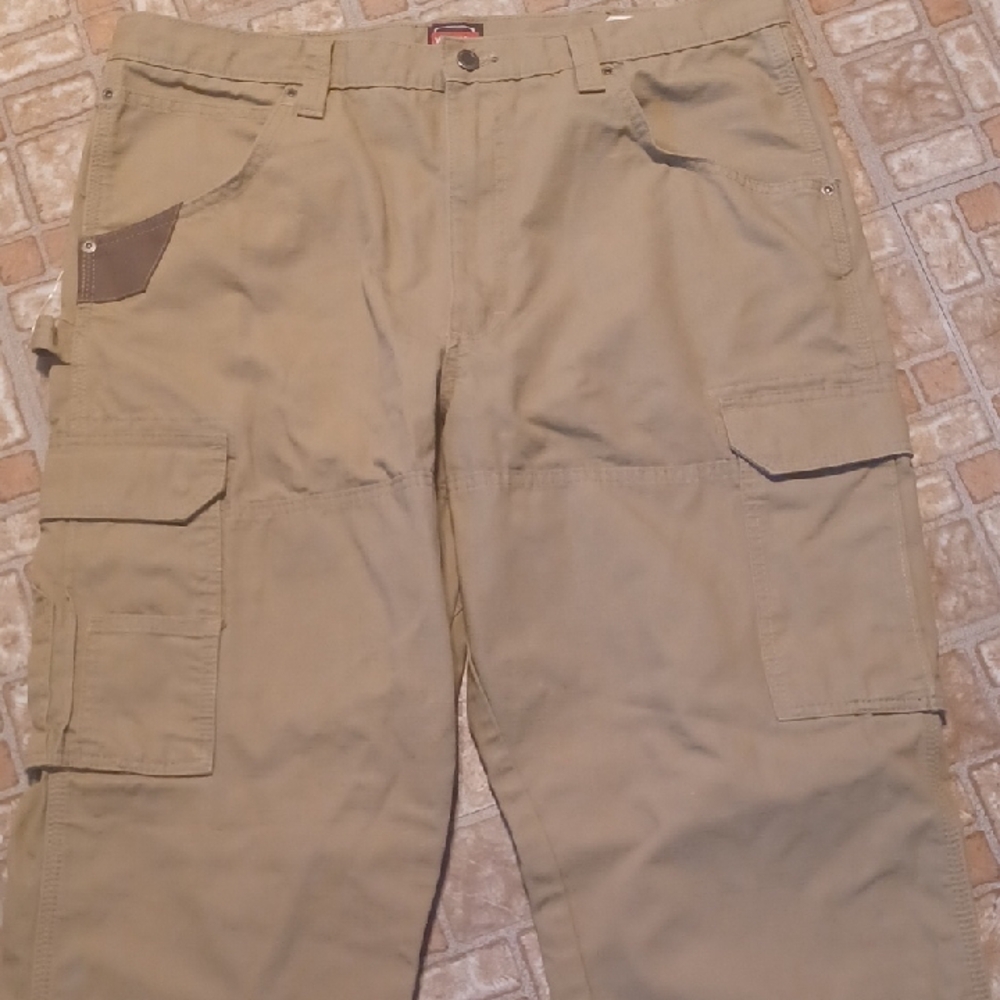 Wrangler Men's Khaki Cargo Pants Work Wear Pants 38x34 Riggs